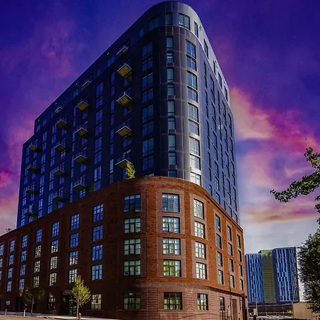 Apartment 2 Bed 2 Bath Nest For Family *
