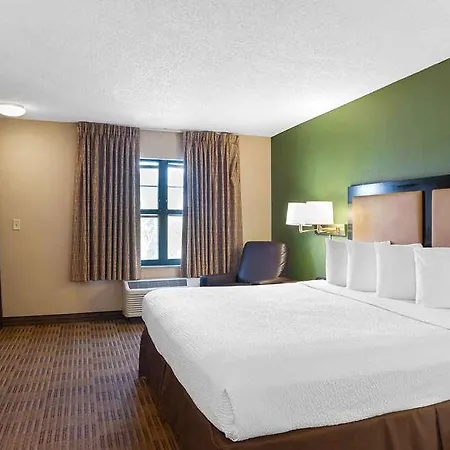 Hotel Extended America - - Airport - Music