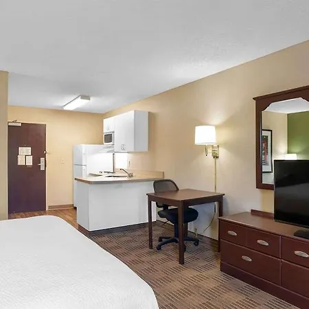 Hotel Extended America - - Airport - Music