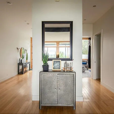Holiday home A Spacious With Amazing Views And Elevated Outdoor Spaces Nashville
