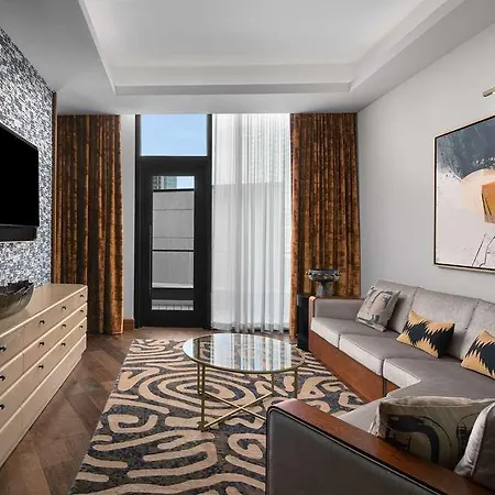 Fraye Curio Collection By Hilton Hotel *