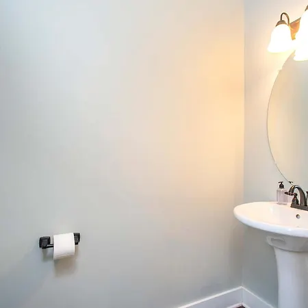 Relaxing 2 Bd 2 5 Ba Base Holiday home Nashville