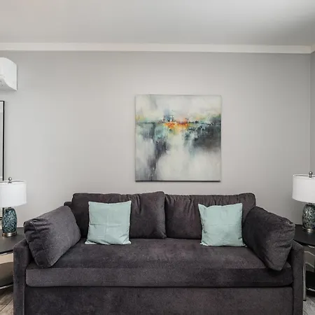 Pearlescence - Private Patios - 4 Mins To Broadway Holiday home Nashville