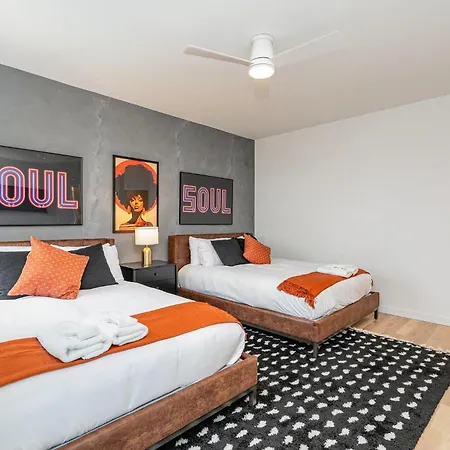 Holiday home Aerie-rooftop Patio & Spa-mins To Ted Rhodes Golf