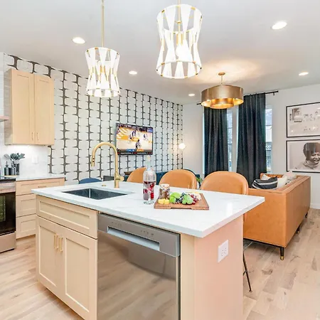 Holiday home Aerie-rooftop Patio & Spa-mins To Ted Rhodes Golf