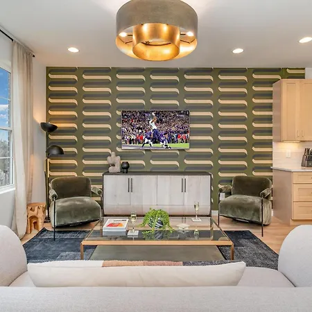 Encore Echo-2 Units-mins To Ted Rhodes Golf Club *