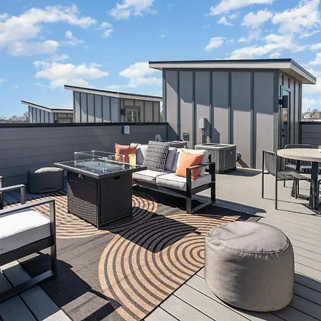 Midnight Melody-rooftop Patio-near Ted Rhodes Golf Holiday home Nashville