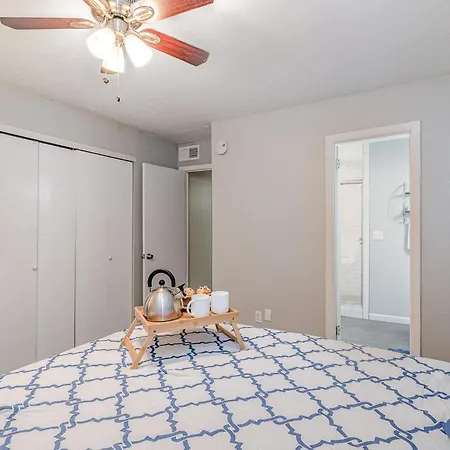 Dove - Private Patio - Mins To Broadway Holiday home *