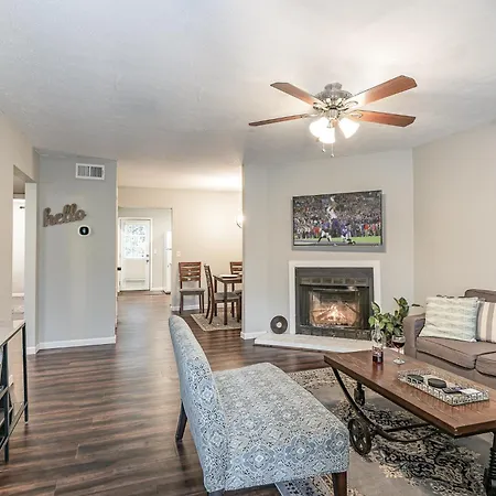 Holiday home Dove - Private Patio - Mins To Broadway