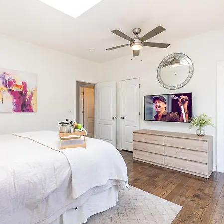 Holiday home Modern Farmhouse- Fenced Backyard+patio-12 South Nashville