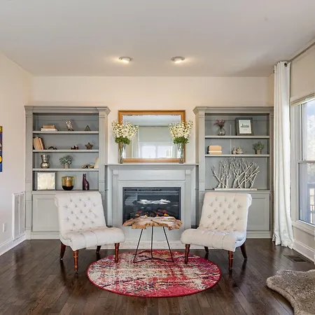 Holiday home Modern Farmhouse- Fenced Backyard+patio-12 South