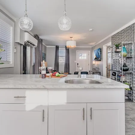 Urban Pearl-2 Bedroom & Private Patio-in Midtown Holiday home Nashville