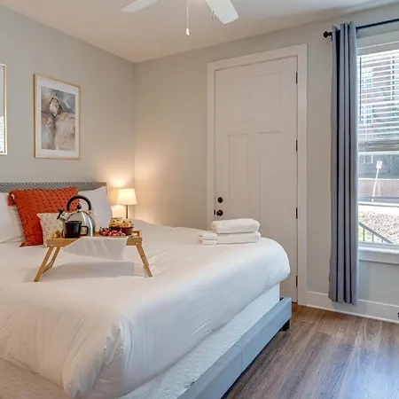 Holiday home Melrose Fusion - 6 Units - Minutes To Broadway