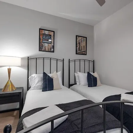 Tesseris Muse - 3 Side-by-side Units - Odyssey Holiday home *