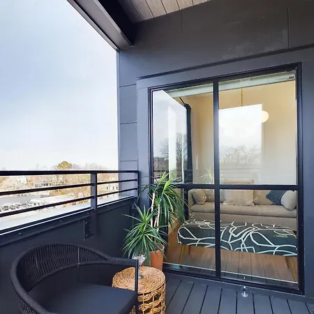 Holiday home Penthouse Fox Den-2 Penthouse Suites-12 South Nashville