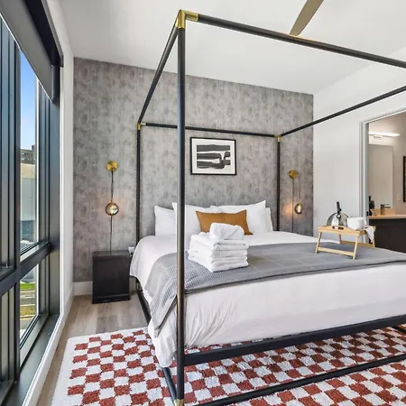 Urban Harmony-odyssey-minutes To Broadway Holiday home Nashville