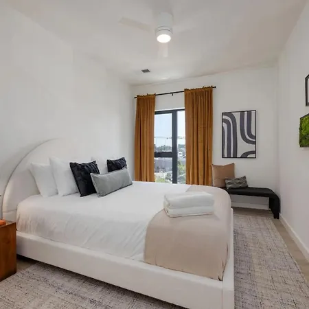 Plush Haven-2 Unit Combo-walk To Broadway * Nashville