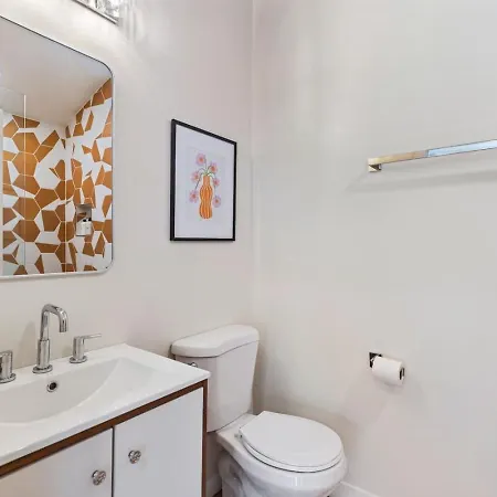 Vibrant Multi Building That Sleeps 48 With 7 Units Holiday home