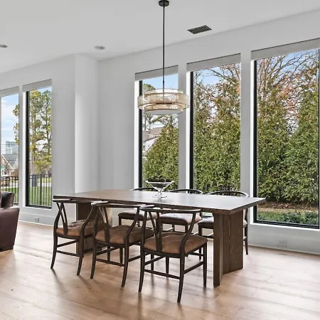 Holiday home Luxury In Hills With Garage And Walk To The Park Nashville
