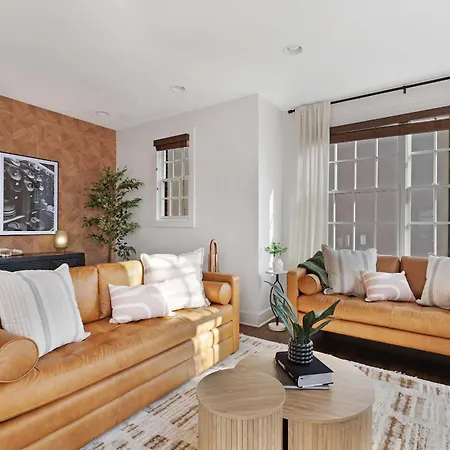 The High Note - Spectacular Rooftop Walk To Gulch Holiday home *