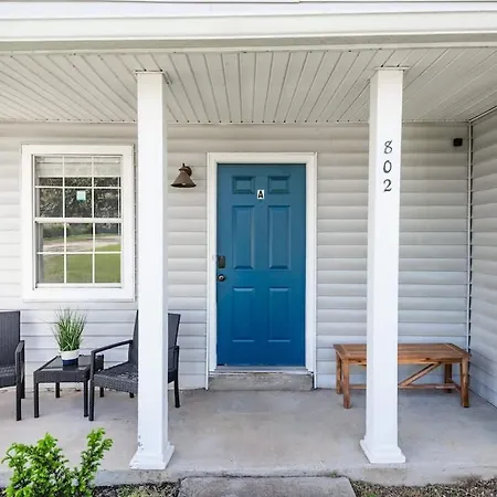 Riverside Retreat Near 5 Points *