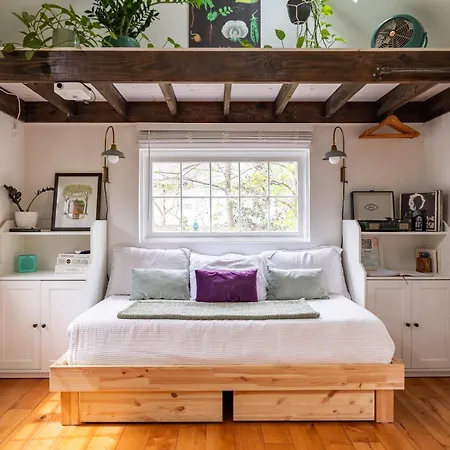 Dreamy Tiny House With Hot Tub And Garden Patio Holiday home *