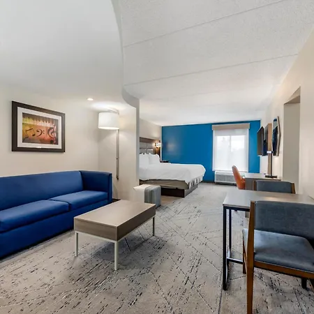 Express & Southeast - Antioch By Ihg Hotel