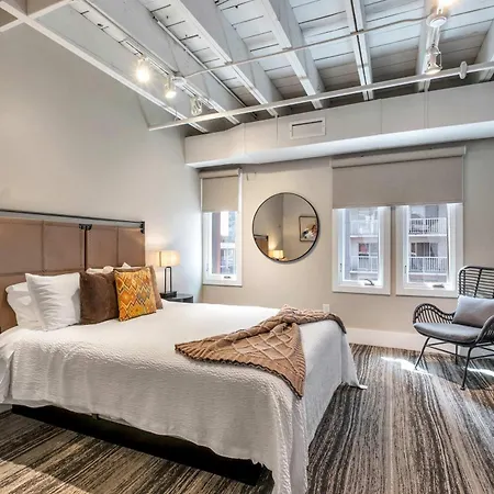 Apartment Skyline With Penthouse & Rooftop Deck 6br By Maddox