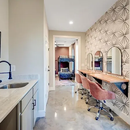 Private Roof Deck - Game - Broadway In 10 *
