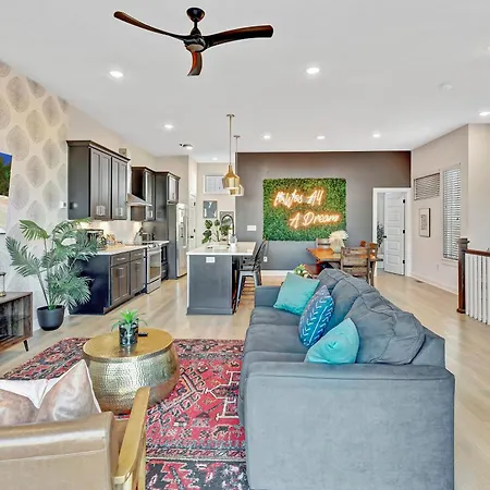 Holiday home Live Your Dream 10 Min To Broadway