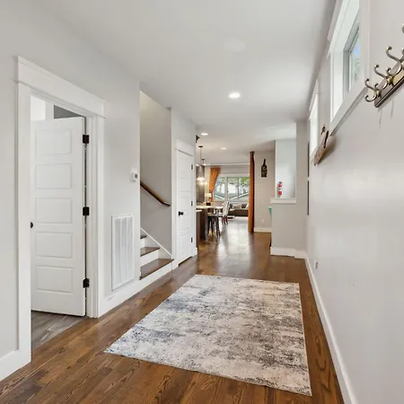 Spacious Retreat Mins To Broadway & East Nashville