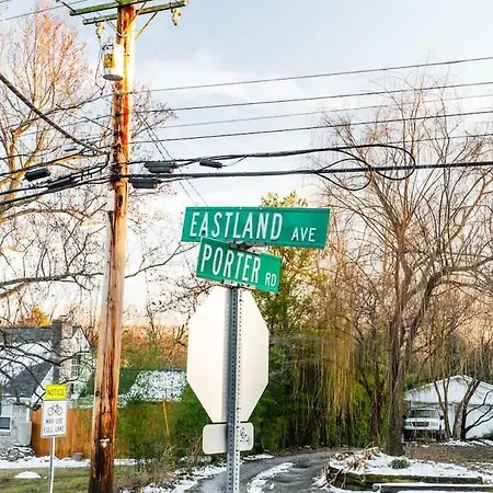 Holiday home East Getaway - Walk To Parks Golf & Music Spots Nashville
