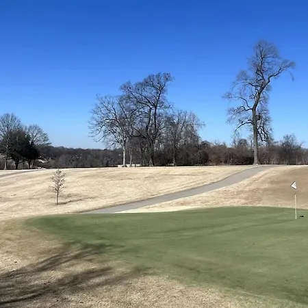 East Getaway - Walk To Parks Golf & Music Spots Holiday home Nashville