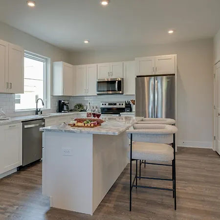 5627 Lenox Ave Hbr Holiday home *