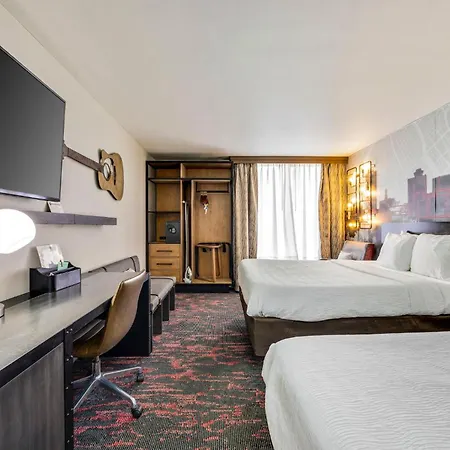 Western Downtown Music Row Hotel 3*