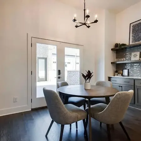 West End Dreams-2 Homes-6 Mins To Broadway Nashville