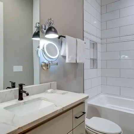 Holiday home New Side By Side Homes - Sleeps 24 Nashville