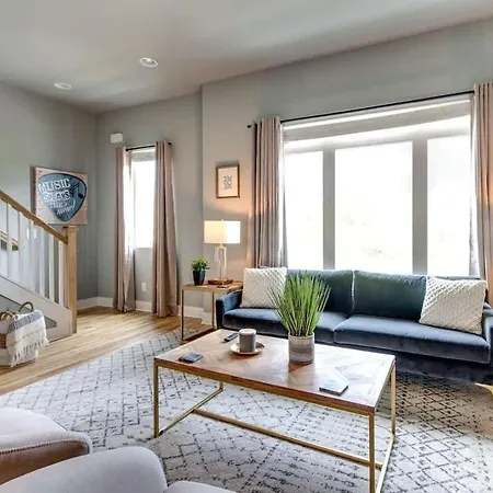 Private Rooftop Oasis - 2 Homes Holiday home *