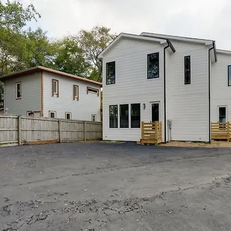 Cozy - Close To Broadway Holiday home