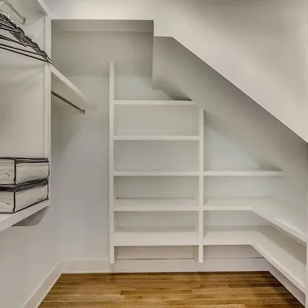 Two Homes - Accommodates 24 Guests Holiday home *