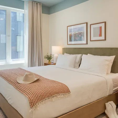 4 Units 16 Guests New 12 South Rooftop Courtyard The Gilmore *