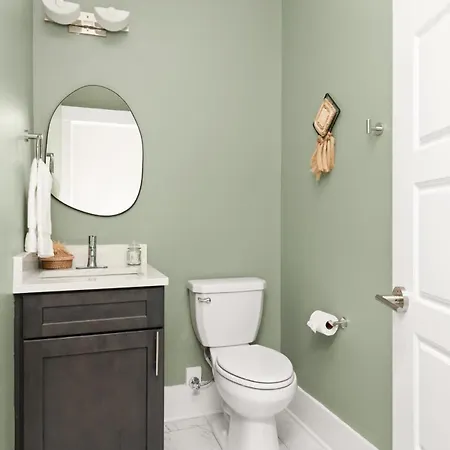 Secret Large 4bd Slp 16p 10min Broad Holiday home *