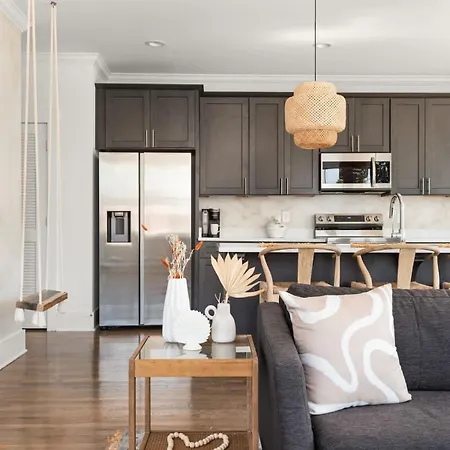 Secret Large 4bd Slp 16p 10min Broad Nashville