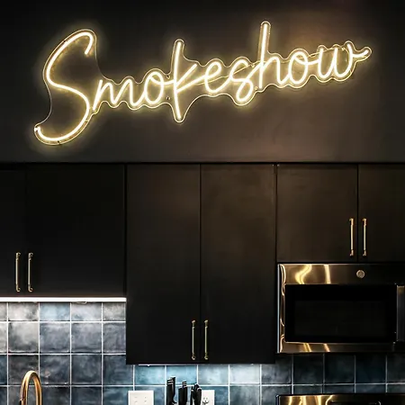 The Smokeshow On Music Row Near Broadway In Downtown Nashville- Pool, Gym, Patio Holiday home Nashville