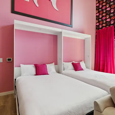 Broadway Girls In Downtown Nash, Great For Groups, Walk To Broadway * Nashville