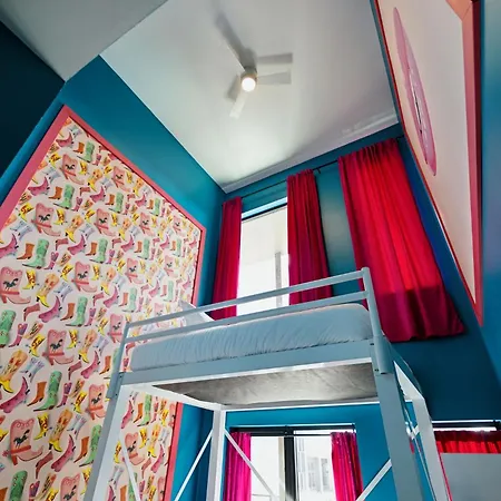 Broadway Girls In Downtown Nash, Great For Groups, Walk To Broadway Apartment