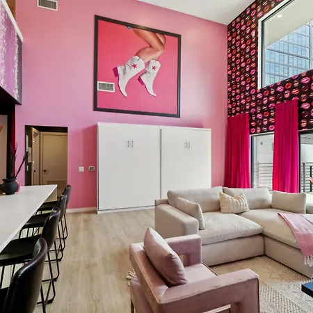 Broadway Girls In Downtown Nash, Great For Groups, Walk To Broadway * Nashville