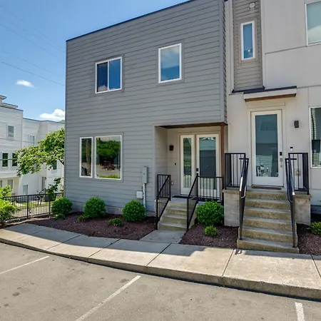 Skyline Views Townhome 3 Mi To Broadway *