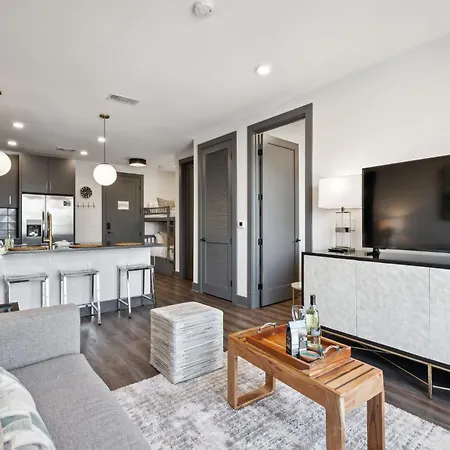 Apartment The Muse Emerald Isle Downtowns Favorite By Skyrun