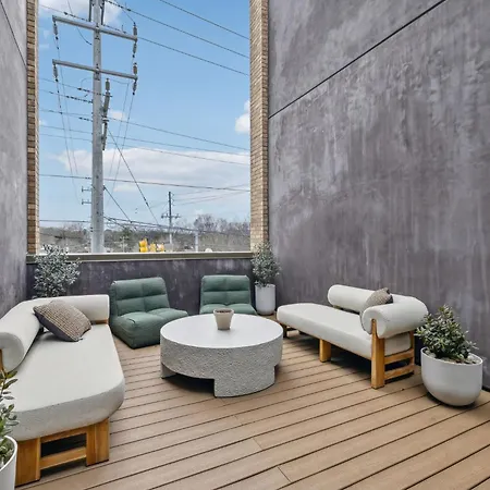 Luxury E Nash 1 Bed 1 Bath Rooftop Access Parking 30 Or Days By Skyrun